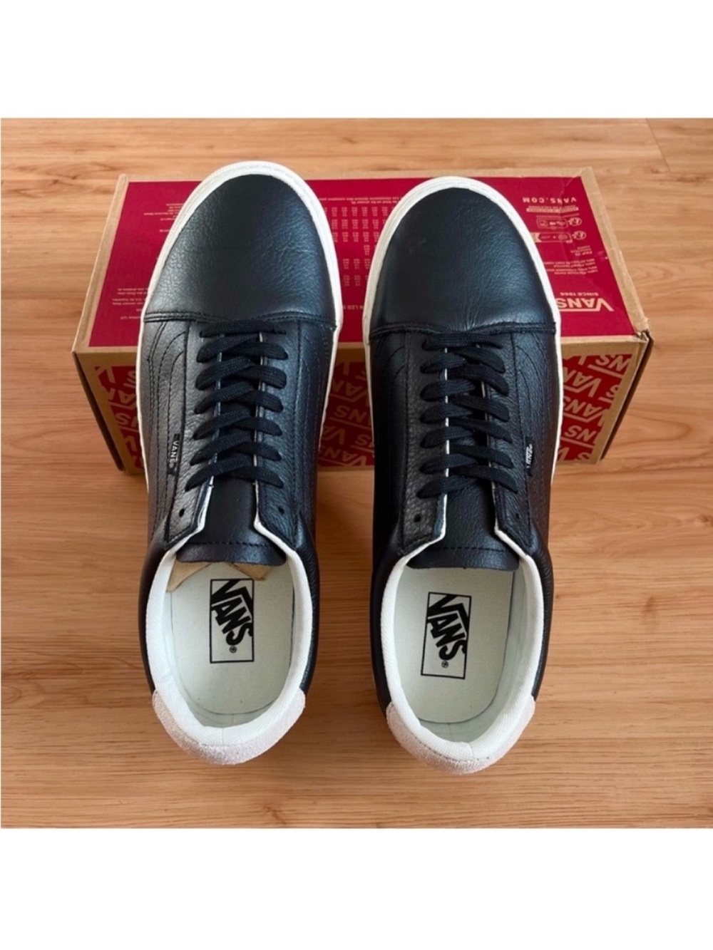 Vans Old Skool Lux Shoes
Black Leather Mens 12.0 US - Picture 10 of 13